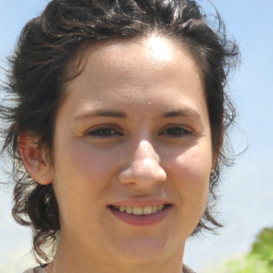 Belinda Crespo Narváez, Directora de Seguridad Digital en orielraci